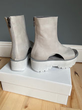 Load image into Gallery viewer, Lofina summer boots -20% Off
